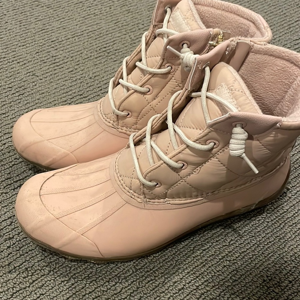 Sperry waterproof boots 9.5